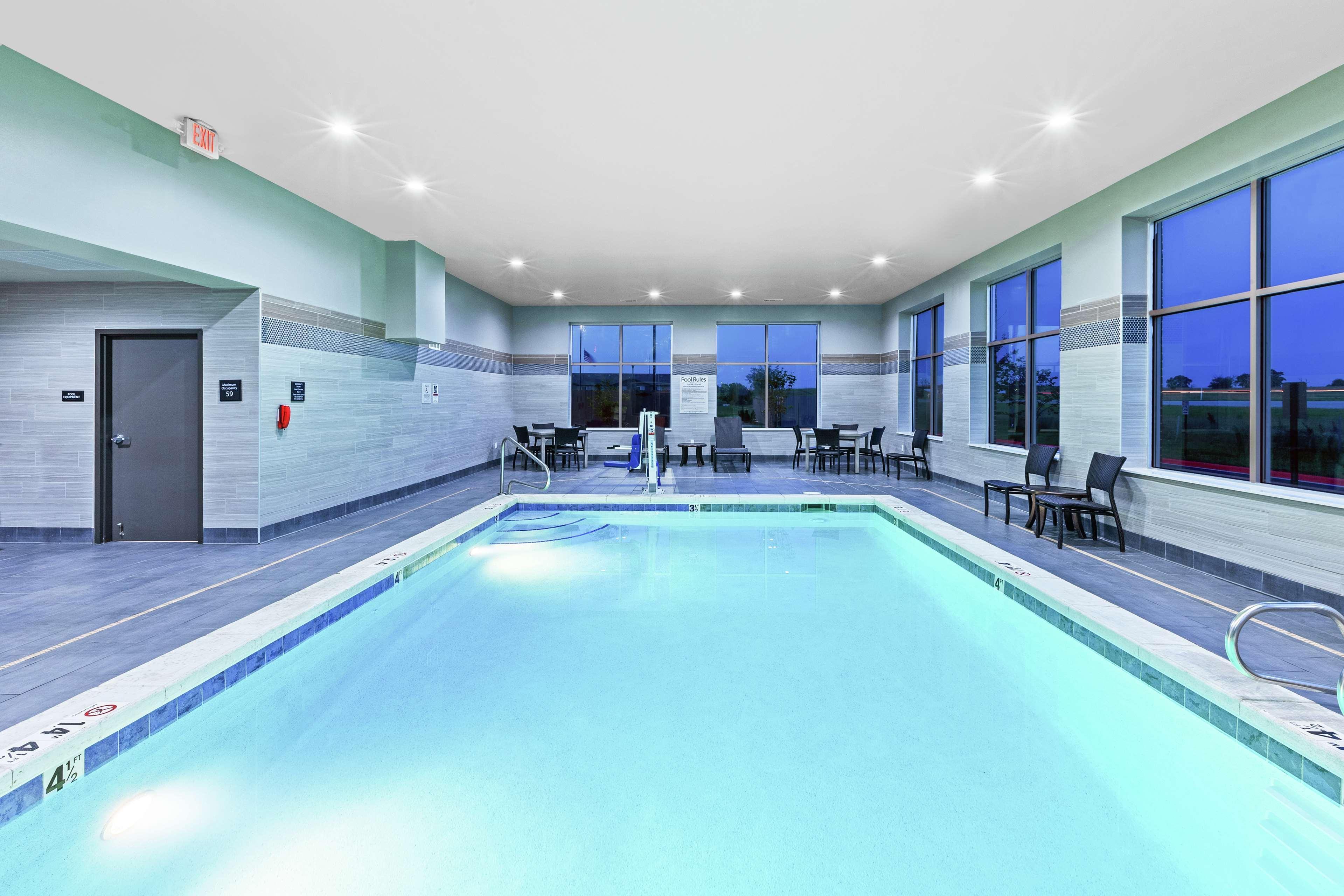 Hampton Inn Gardner 외부 사진